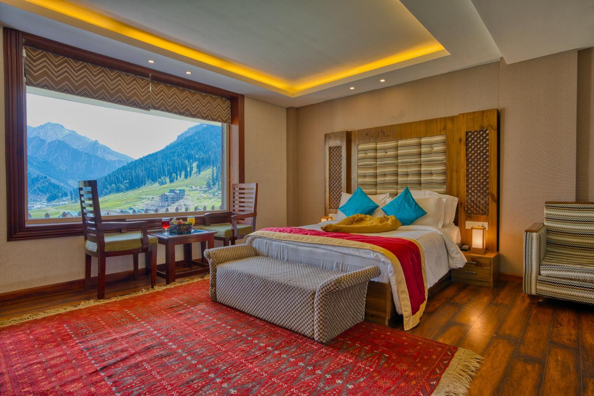 Golden Meadows Hotels & Resorts Sonāmarg 외부 사진